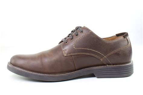 brown dockers dress shoes